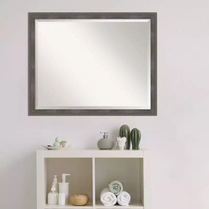 Specchio da Parete Rettangolare Smussato con Cornice in Legno, 30,5" x 24,5"
