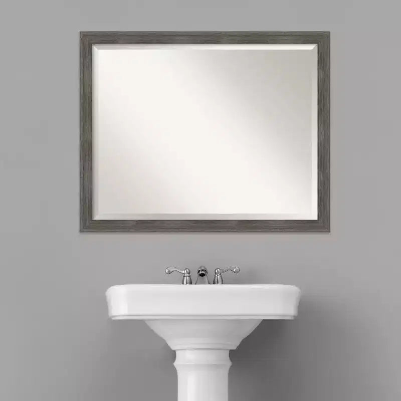 Specchio da Parete Rettangolare Smussato con Cornice in Legno, 30,5" x 24,5"