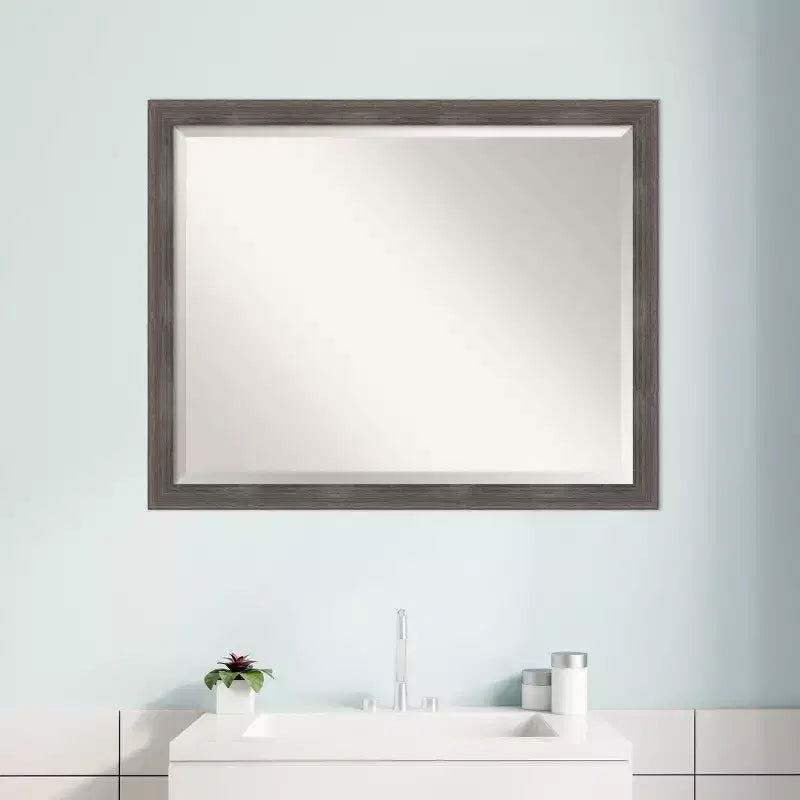 Specchio da Parete Rettangolare Smussato con Cornice in Legno, 30,5" x 24,5"