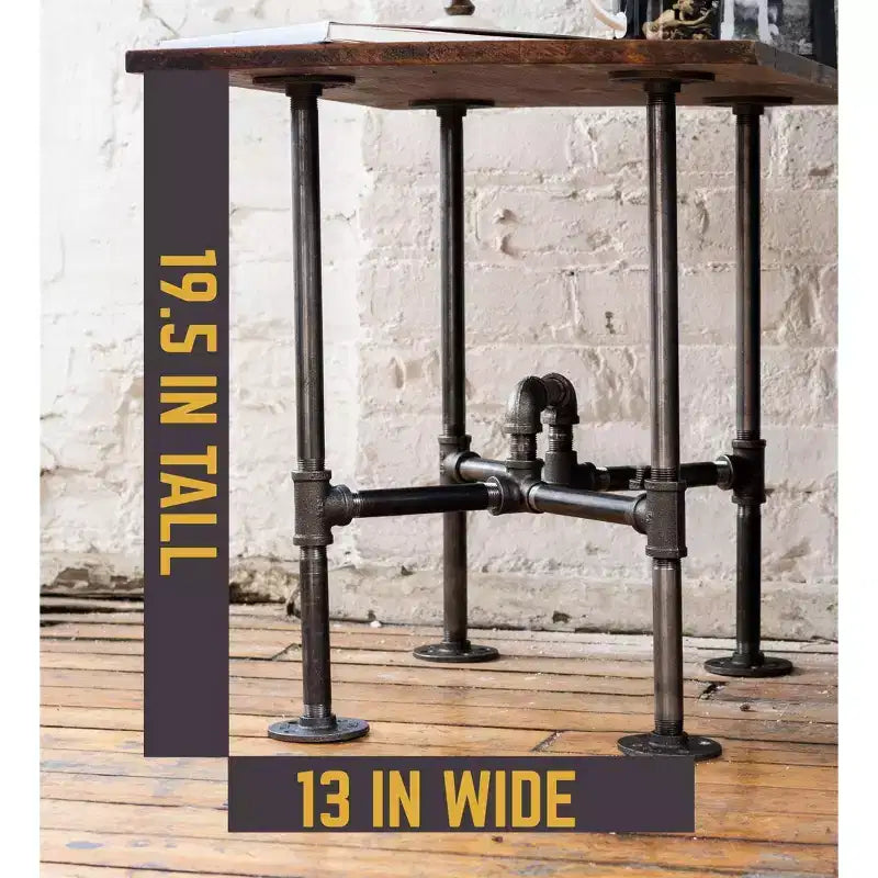 Tavolino Industriale con Tubi e Design Steampunk
