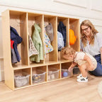 Appendiabiti a 5 scomparti per bambini con panca e contenitori